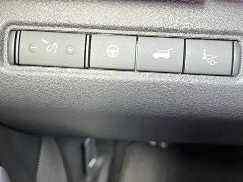 New 2025 Nissan Pathfinder Platinum image 12