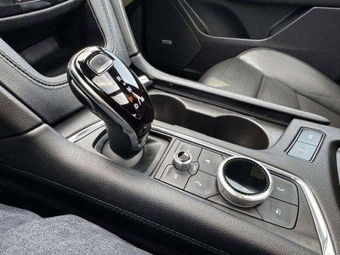 Used 2024 Cadillac XT6 Sport w/ Technology Package image 33