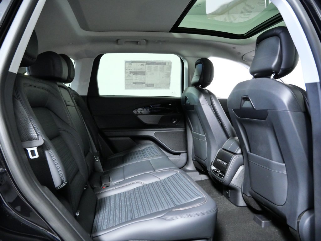 New 2026 Lincoln Nautilus Reserve AWD/4WD image 11