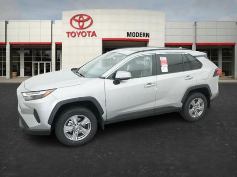New 2025 Toyota RAV4 XLE image 7