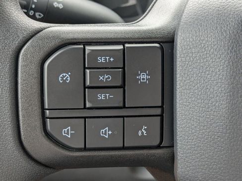 New 2025 Ford F550 4x4 Regular Cab Super Duty image 25