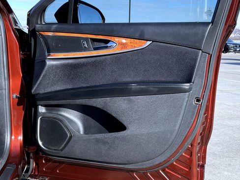 Used 2016 Lincoln MKX Reserve w/ Climate Package image 17