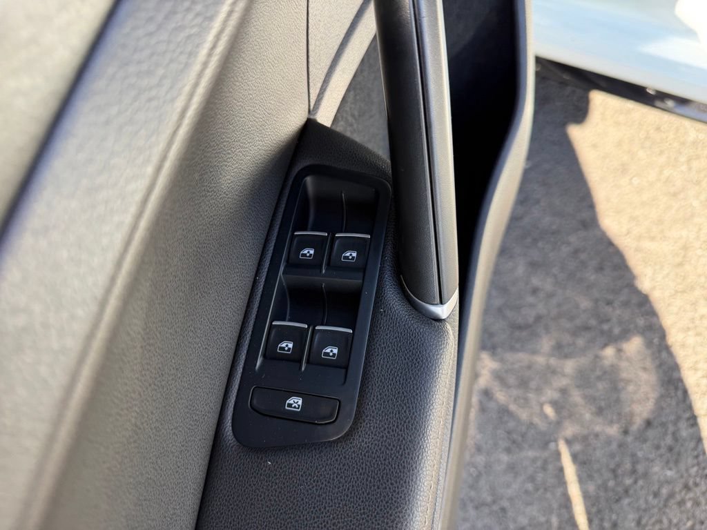 Used 2019 Volkswagen Golf R 4-Door AWD/4WD image 14