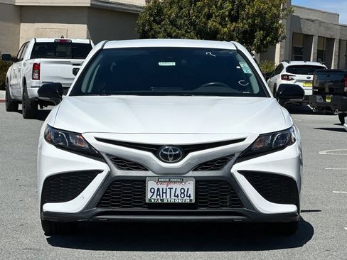 Used 2022 Toyota Camry SE FWD image 8
