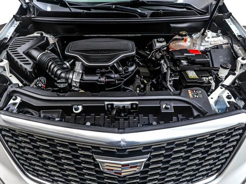 Used 2021 Cadillac XT5 Premium Luxury image 11