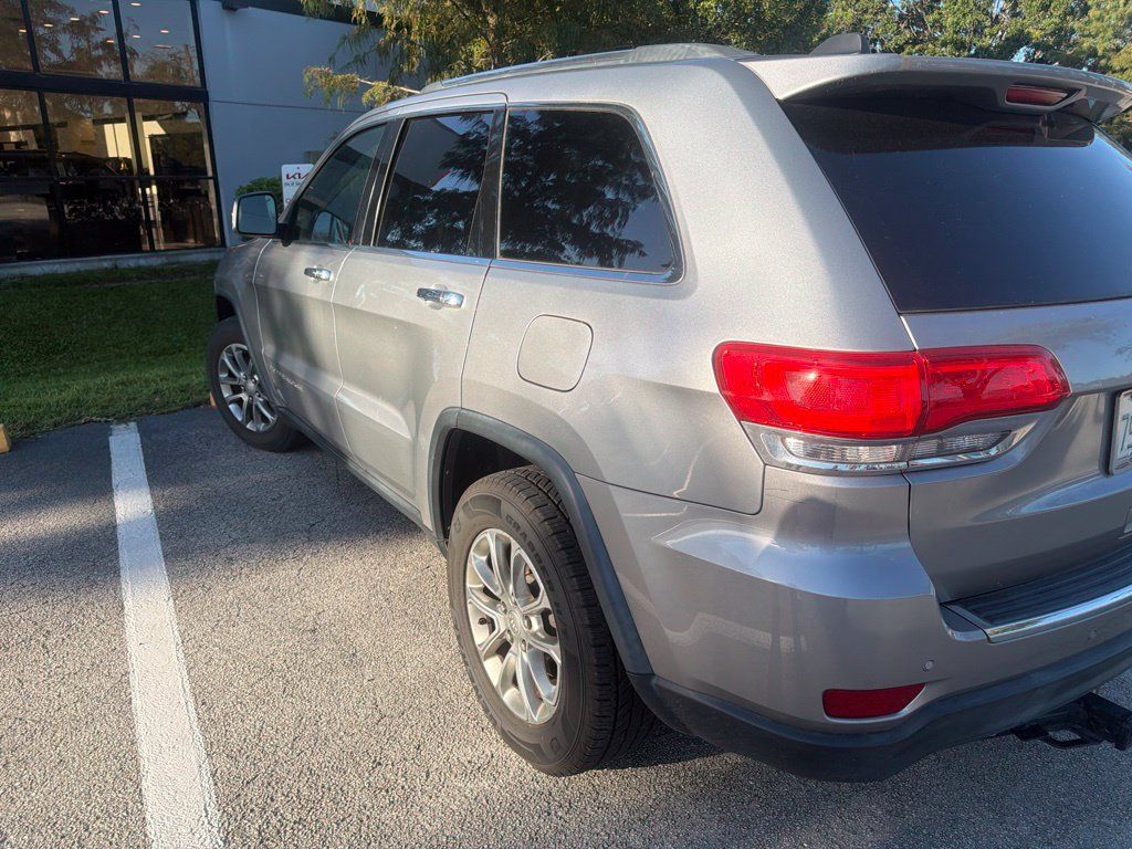 Used 2016 Jeep Grand Cherokee Limited w/ Luxury Group II RWD image 7