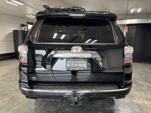 Used 2019 Toyota 4Runner Limited AWD/4WD image 7