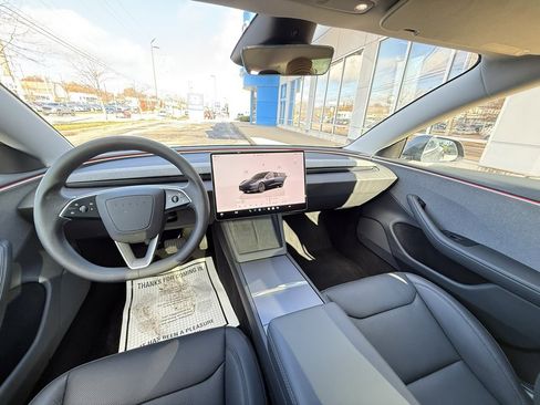 Used 2025 Tesla Model 3 Long Range image 9