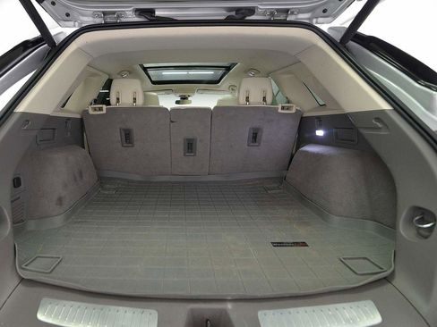 Used 2017 Cadillac XT5 Luxury w/ Driver Awareness Package image 12