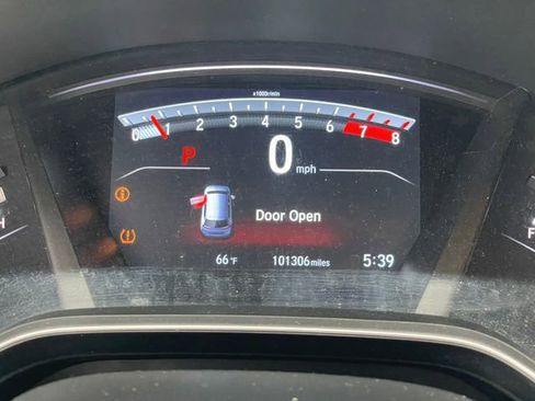 Used 2017 Honda CR-V EX image 2