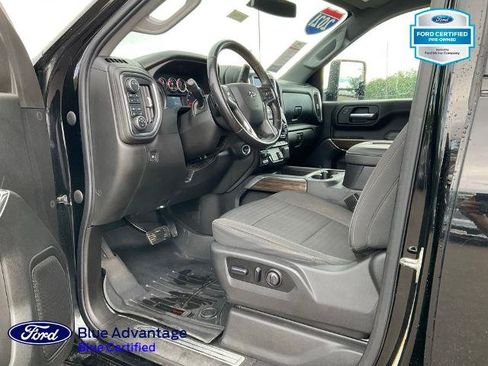 Used 2021 Chevrolet Silverado 2500 LT w/ Midnight Edition AWD/4WD image 4