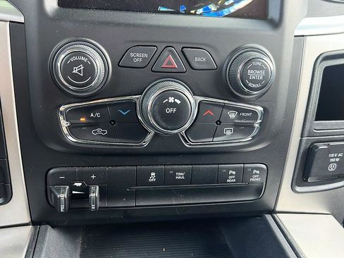 Used 2018 RAM 1500 Big Horn AWD/4WD image 17
