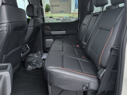 New 2026 Ford F250 Lariat w/ Black Appearance Package AWD/4WD image 12