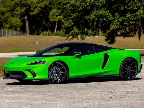 Used 2025 McLaren GTS image 3