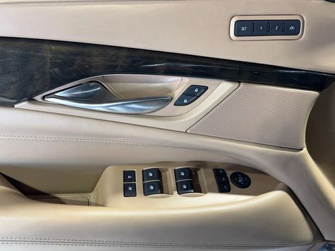 Used 2020 Cadillac Escalade ESV Platinum image 13