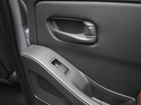 New 2026 Nissan Frontier PRO-4X w/ Pro-4x Convenience Package image 19