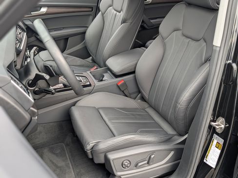 Used 2024 Audi Q5 e Premium Plus image 17