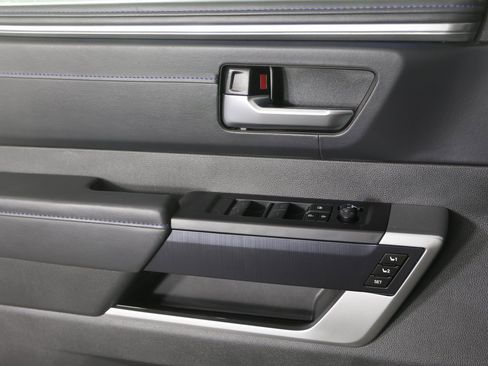 Used 2024 Toyota Tundra Platinum image 18