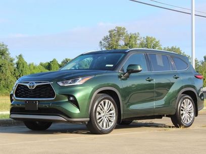 Used 2023 Toyota Highlander Platinum