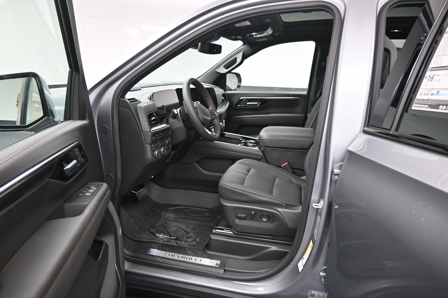 New 2026 Chevrolet Tahoe RST w/ RST Capability Package AWD/4WD image 18