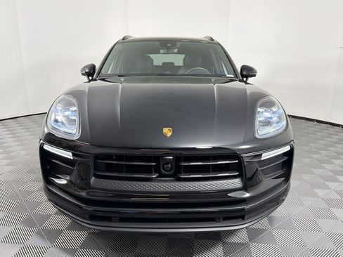 Certified 2026 Porsche Macan AWD/4WD image 6