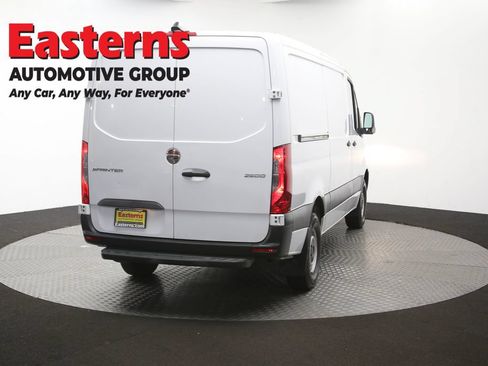 Used 2019 Freightliner Sprinter 2500 RWD image 34