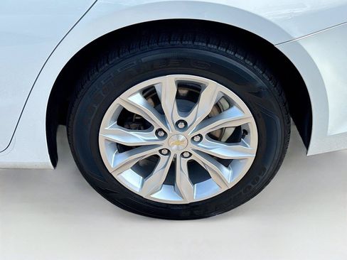 Used 2024 Chevrolet Malibu LT FWD image 31