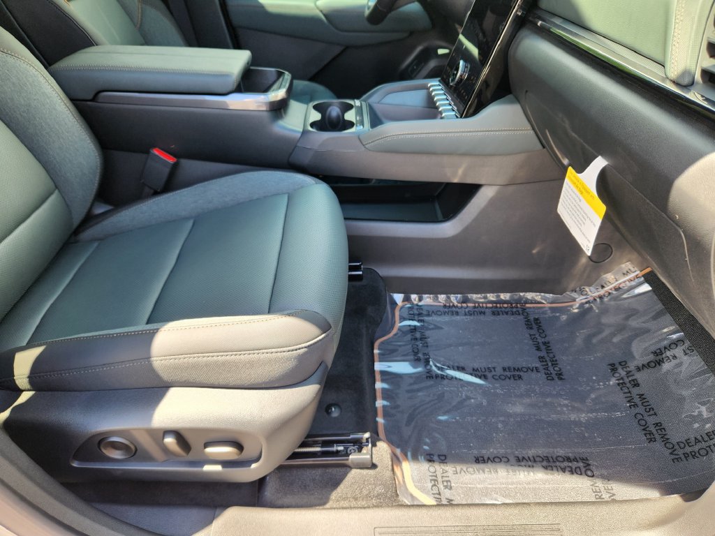 New 2027 GMC Terrain AT4 w/ Convenience Package III AWD/4WD image 15