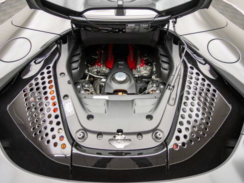 Used 2024 Ferrari SF90 Spider AWD/4WD image 52