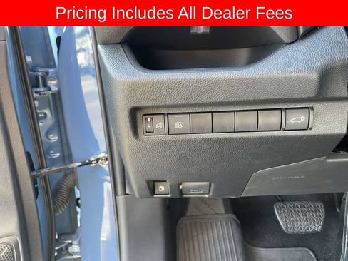 Used 2023 Toyota RAV4 XSE AWD/4WD image 24
