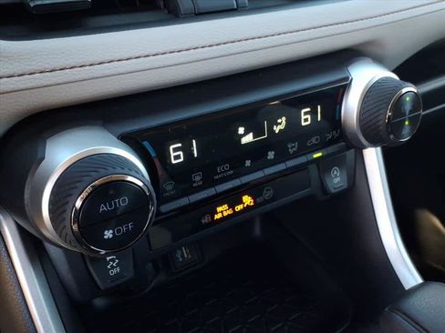Used 2024 Toyota RAV4 XLE image 35