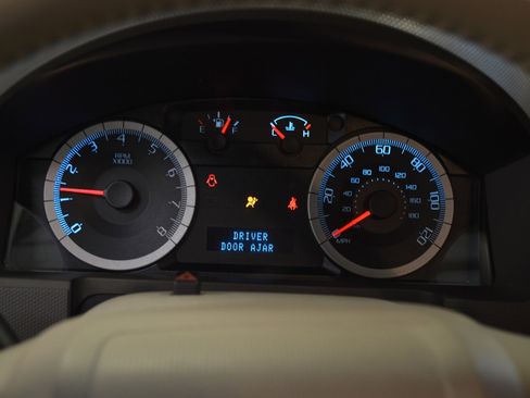 Used 2010 Ford Escape XLT image 15