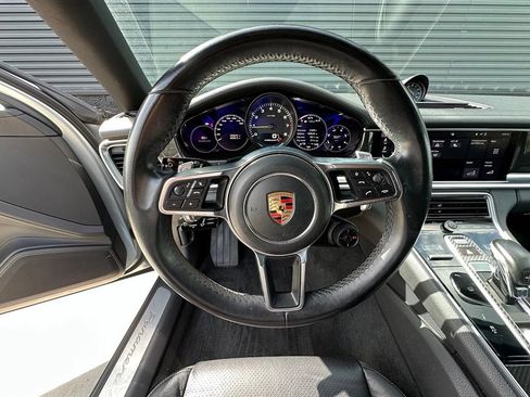 Certified 2018 Porsche Panamera 4 AWD/4WD image 24