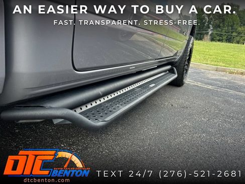 Used 2023 RAM 1500 Laramie AWD/4WD image 32