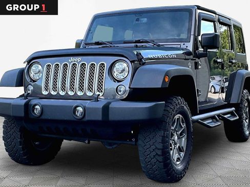 Used 2018 Jeep Wrangler Unlimited Rubicon w/ Connectivity Group AWD/4WD image 1