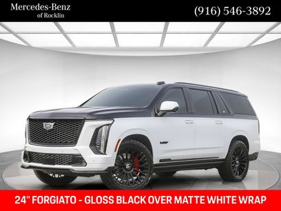 Used 2025 Cadillac Escalade ESV V