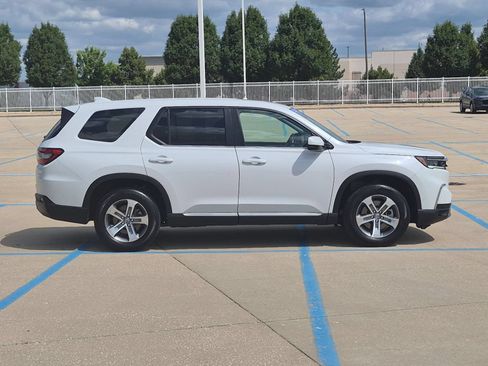 Certified 2024 Honda Pilot EX-L image 5
