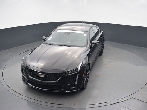 Certified 2023 Cadillac CT5 V w/ LPO, ONYX Package AWD/4WD image 9