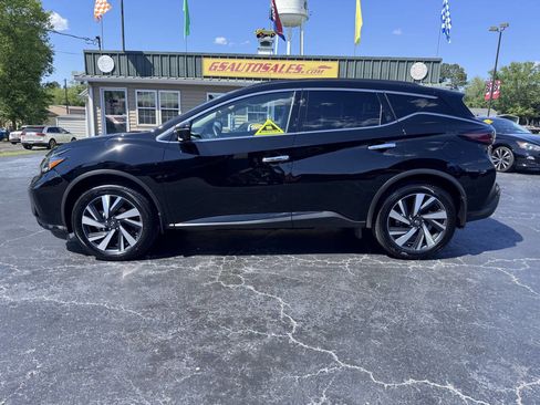 Used 2023 Nissan Murano SV w/ SV Midnight Edition Package image 2