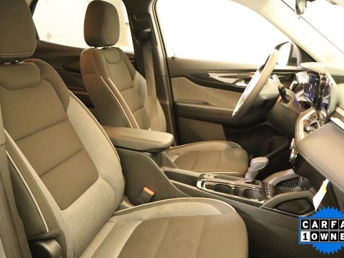 Used 2025 Chevrolet TrailBlazer LT AWD/4WD image 20