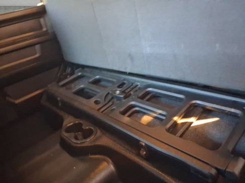 Used 2022 RAM 1500 Tradesman w/ Chrome Appearance Group AWD/4WD image 28