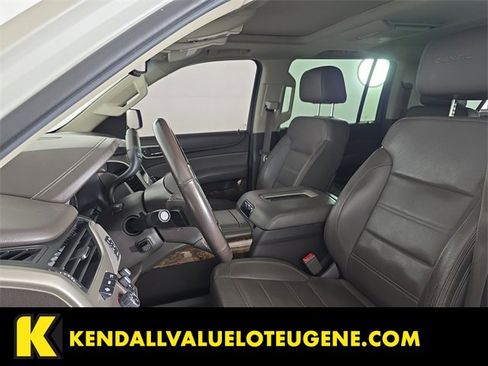 Used 2015 GMC Yukon XL Denali w/ Premium Package image 9