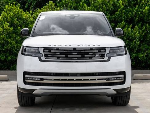 New 2026 Land Rover Range Rover Long Wheelbase SE AWD/4WD image 6
