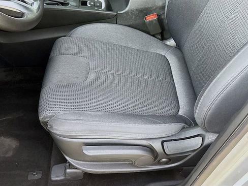 Used 2020 Hyundai Santa Fe SE AWD/4WD image 22