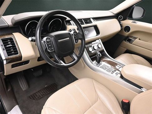 Used 2017 Land Rover Range Rover Sport HSE image 10