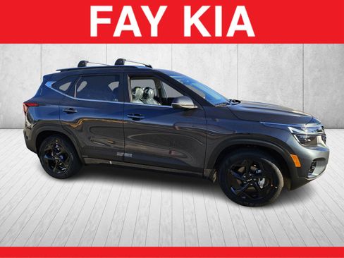 New 2026 Kia Seltos EX image 1