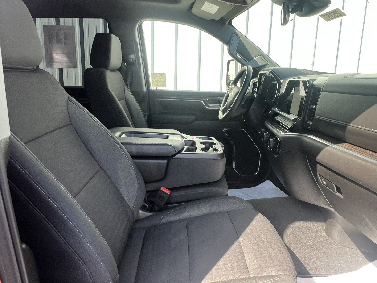 Used 2024 Chevrolet Silverado 2500 LT RWD image 20
