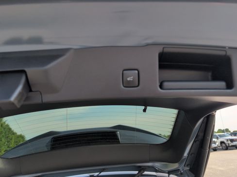 Used 2025 Ford Escape ST-Line w/ Tech Pack #1 FWD image 8
