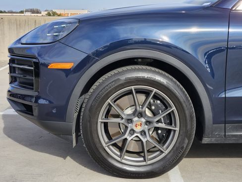 Certified 2025 Porsche Cayenne S image 13