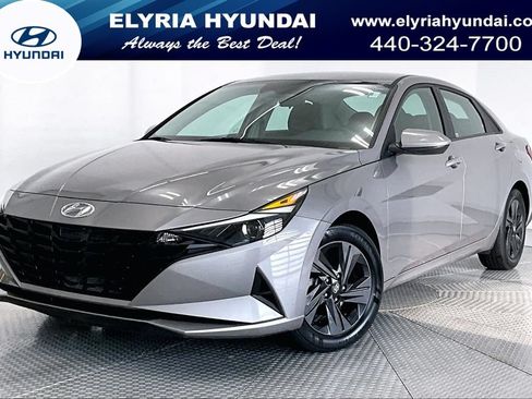 Certified 2021 Hyundai Elantra SEL FWD image 1